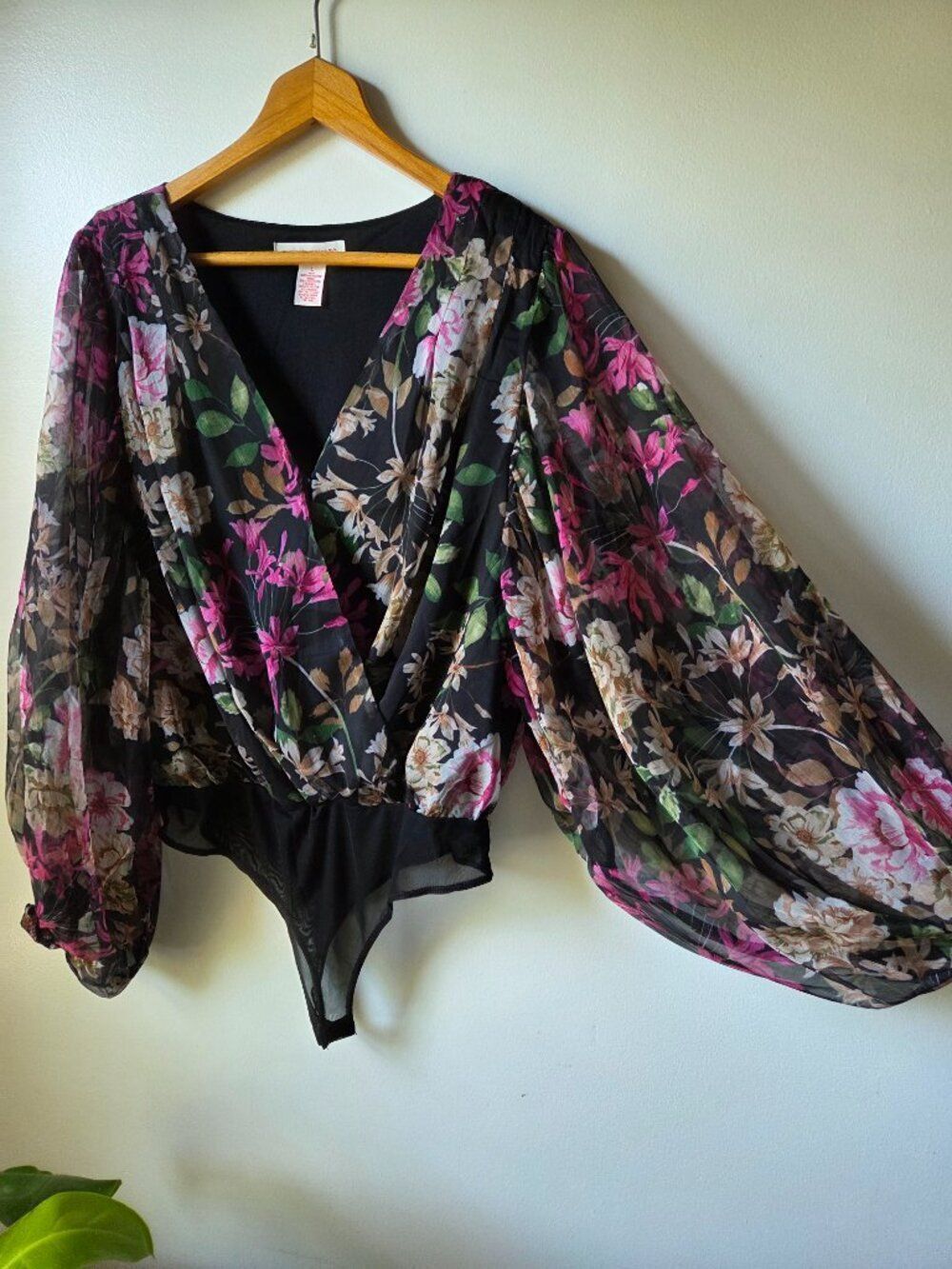 EUC FLYING TOMATO FLORAL SURPLICE NECK BALLOON SLEEVES ROMANTIC BODYSUIT SZ L